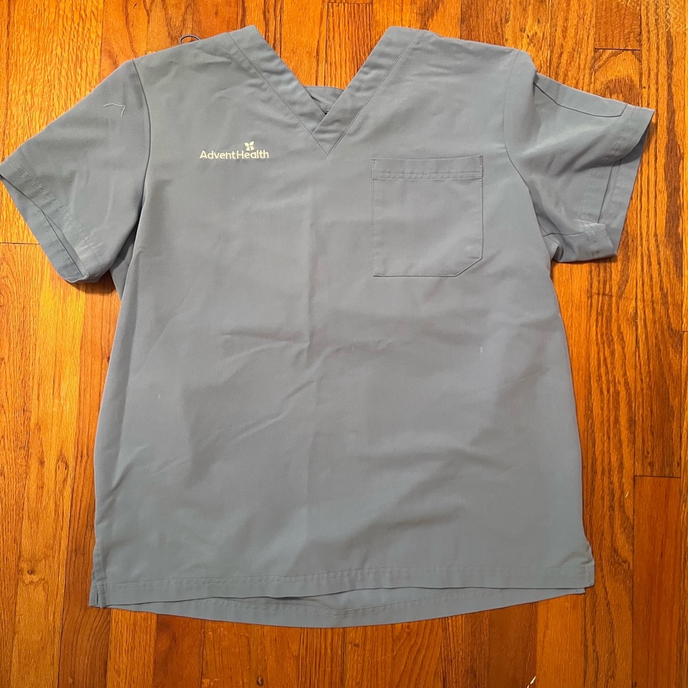 AdventHealth Gray Scrub Top